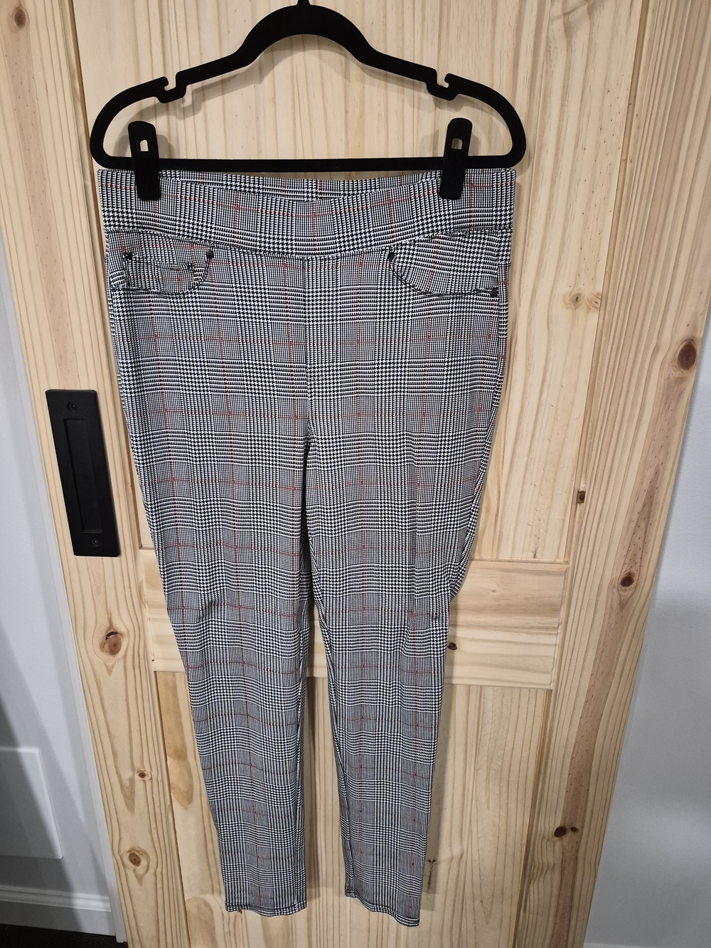 Seven Plaid Slim Fit Women’s Pants - Grey with Red Windowpane